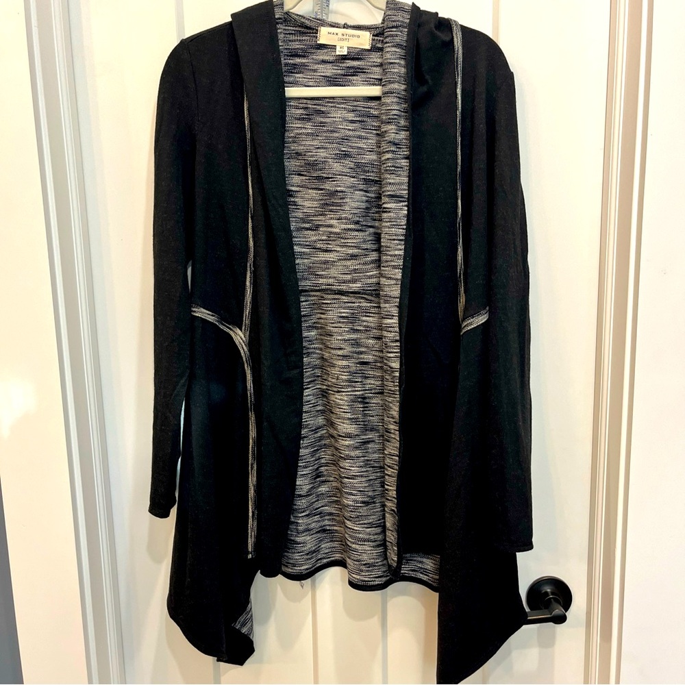 Max Studio Women’s Black White Hooded Cardigan Size XS Long Sleeve Drape Front